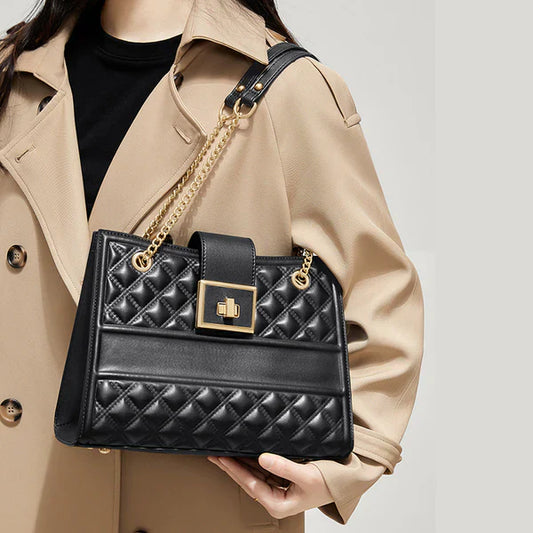 Diamond Chain Shoulder Bag