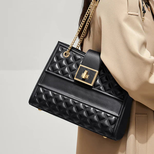 Diamond Chain Shoulder Bag