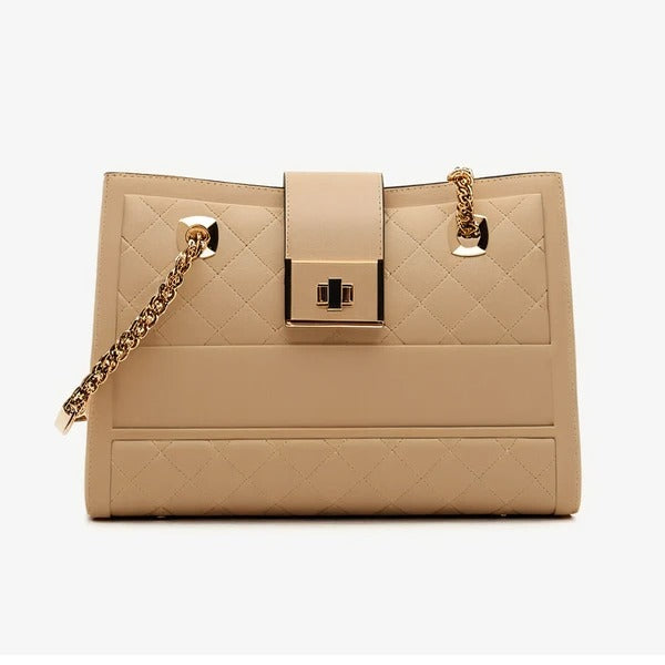 Diamond Chain Shoulder Bag